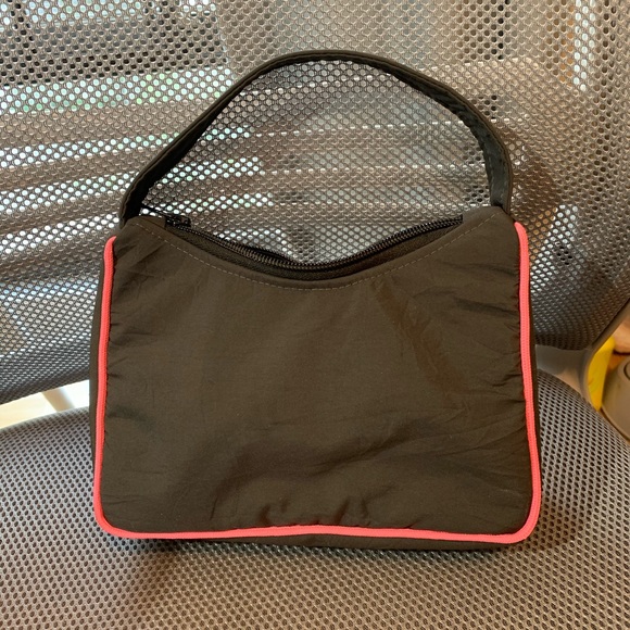 Nike handbag - Picture 2 of 2